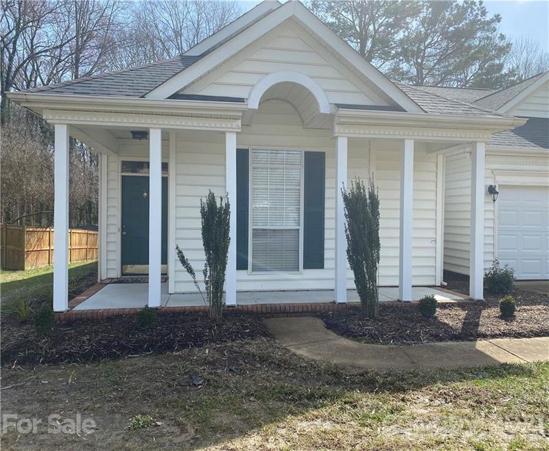 14124 Misty Brook Ln, Charlotte, NC 28273