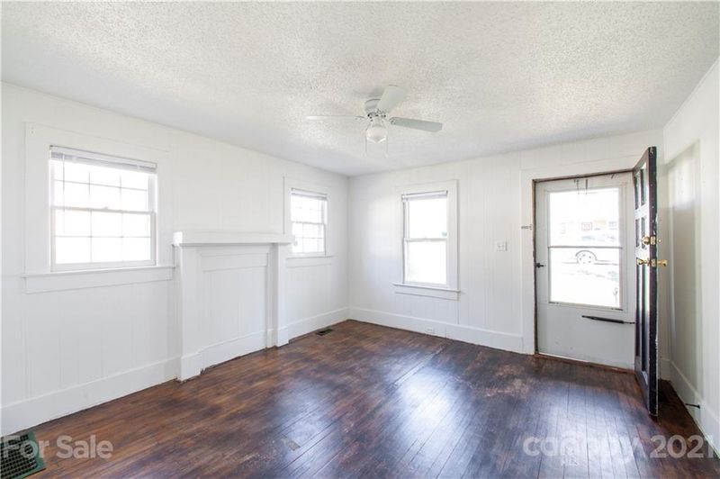 1320 Downs Ave, Charlotte, NC 28205