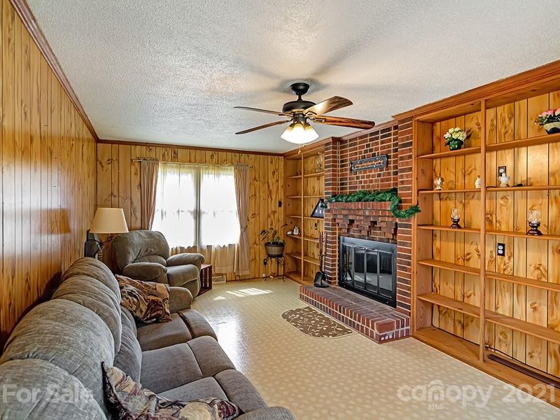 3990 Palmetto Dr, Rock Hill, SC 29732