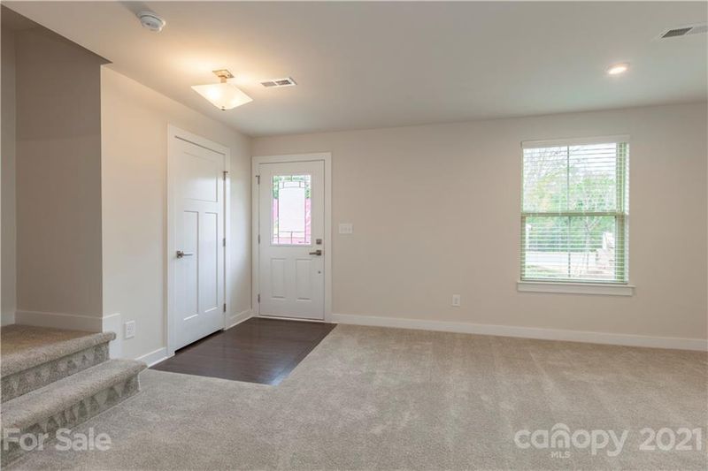 1410 Chippendale Rd, Charlotte, NC 28205