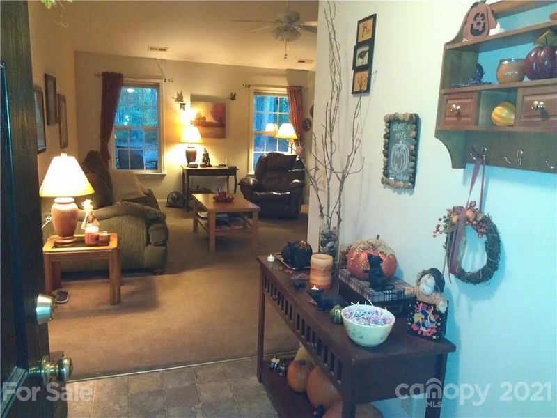 2022 Forget Me Not Ln, Wingate, NC 28174