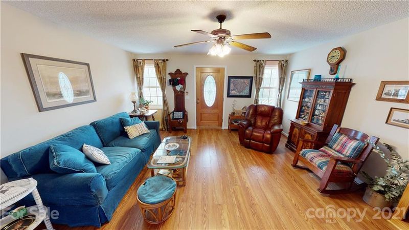 4263 Red Maple Rd, Kershaw, SC 29067