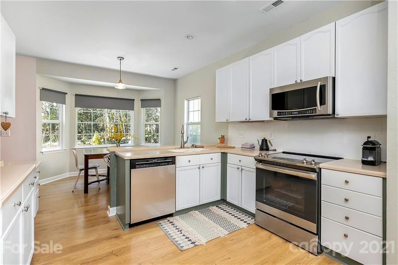 923 Knightsbridge Rd, Fort Mill, SC 29708