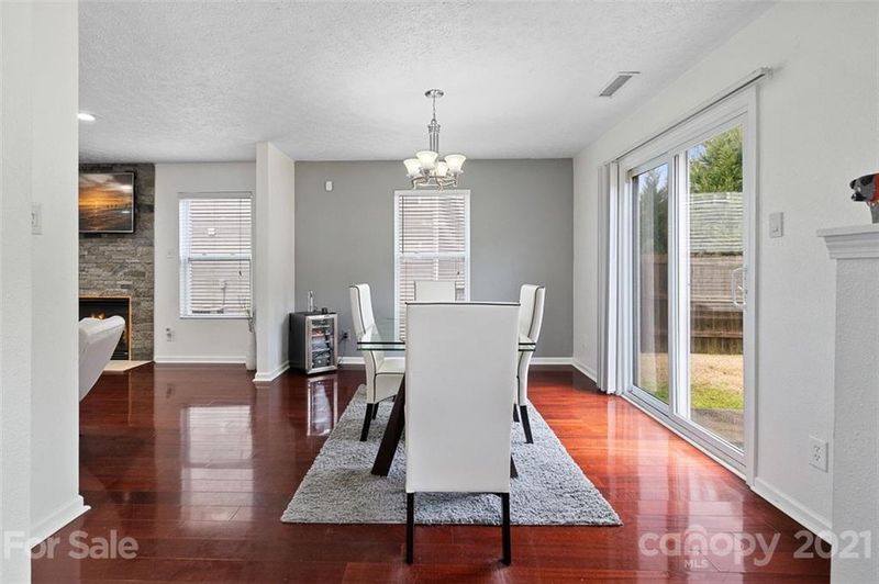 410 Settlers Ridge Dr, Kannapolis, NC 28081