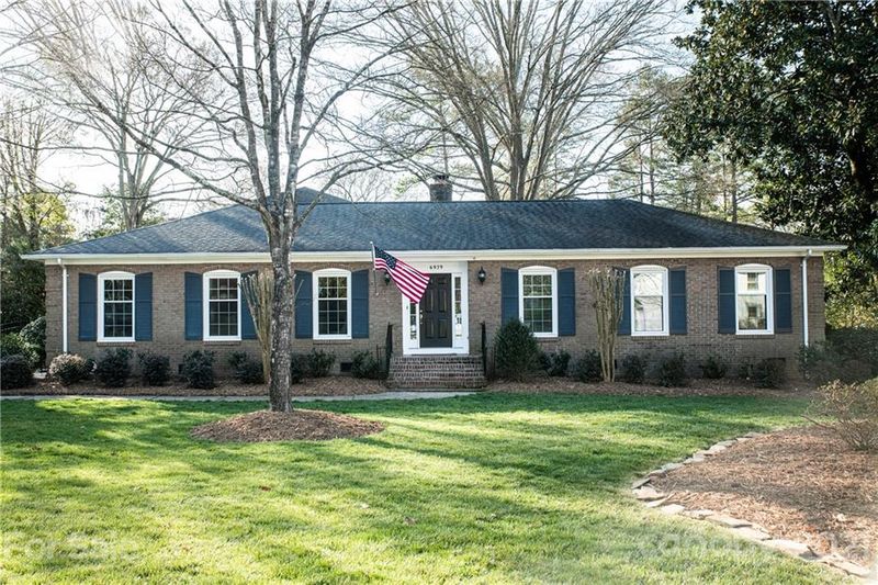 6979 Folger Dr, Charlotte, NC 28270