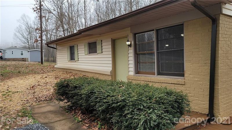 3031 Denwood Rd, Claremont, NC 28610