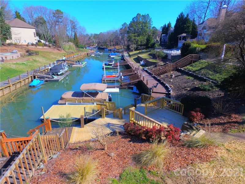 21336 Blakely Shores Dr, Cornelius, NC 28031