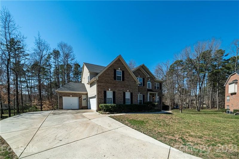 15106 Durmast Ct, Mint Hill, NC 28227
