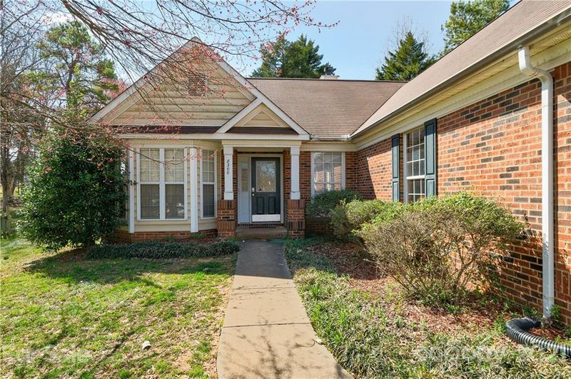8300 Bristol Ford Pl, Charlotte, NC 28215