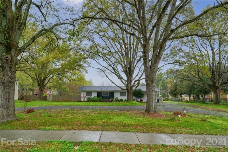 5701 Matthews Mint Hill Rd, Mint Hill, NC 28227