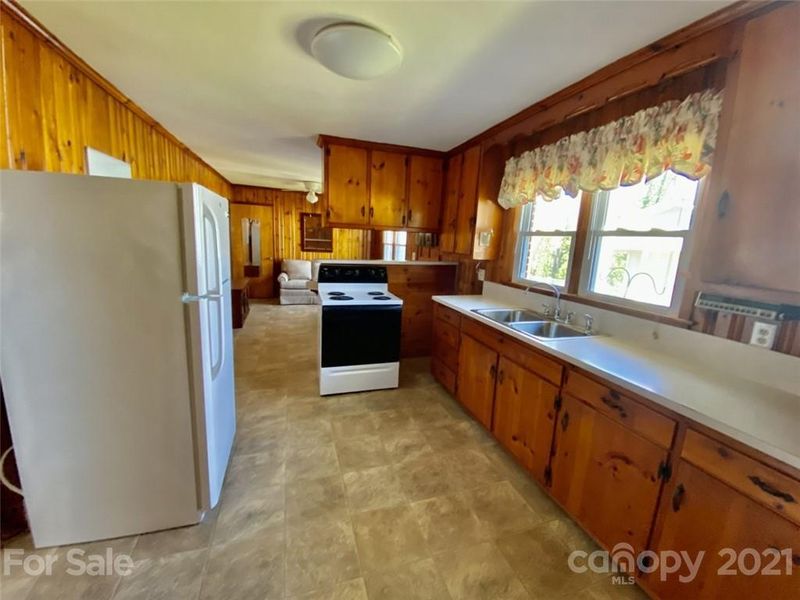 521 Julia Ave, Belmont, NC 28012