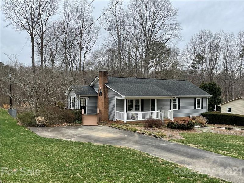 10 Hillside Dr, Stanley, NC 28164