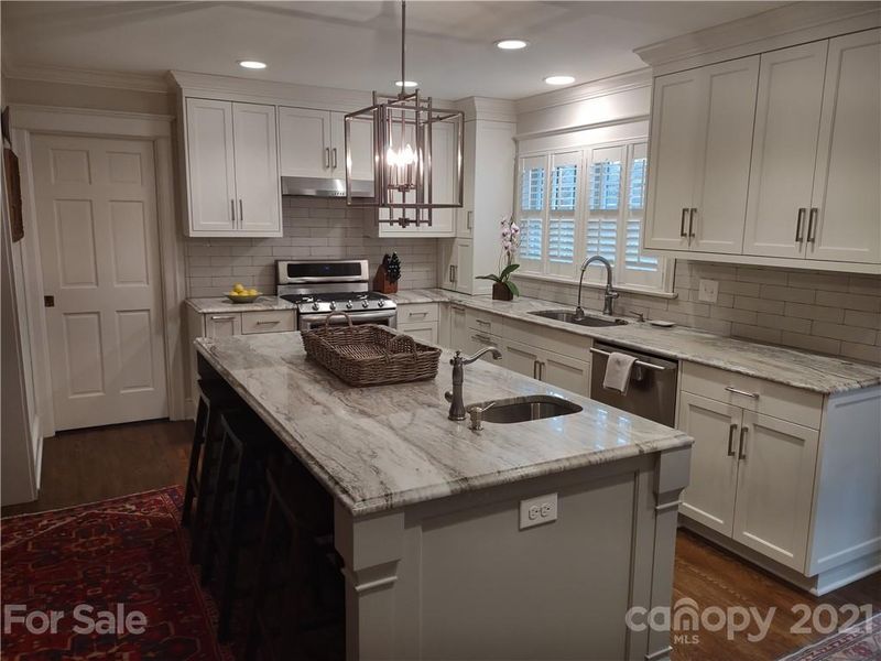 5913 Gate Post Rd, Charlotte, NC 28211