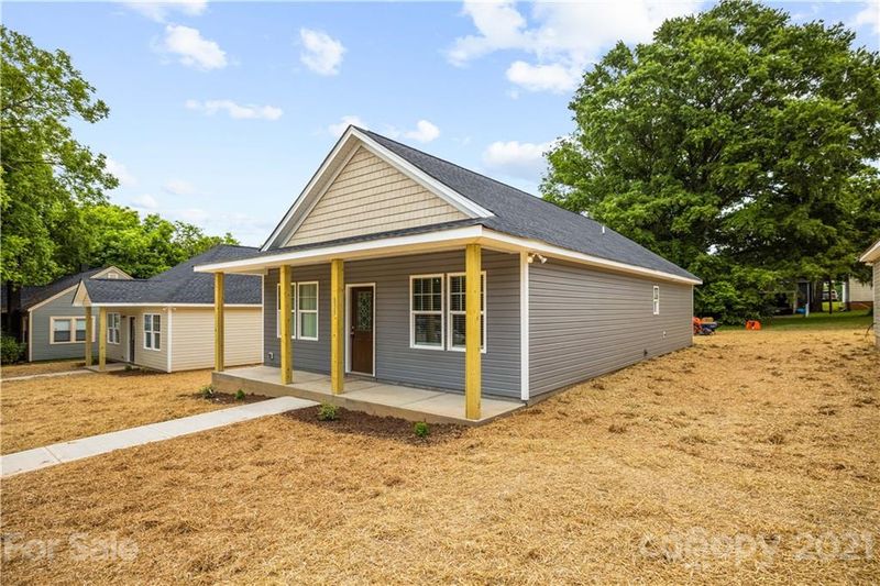 835 7th St, Statesville, NC 28677