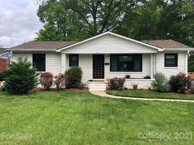 1217 Pierson Dr, Charlotte, NC 28205