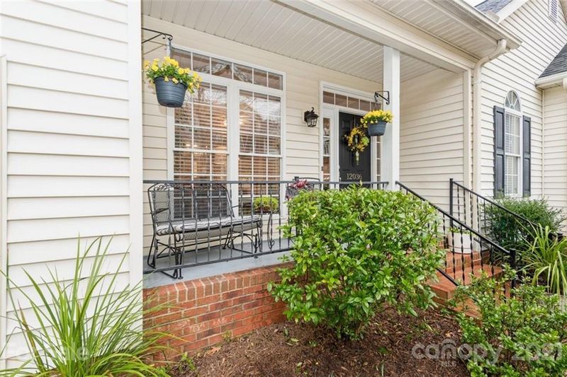 12036 Spinnaker Dr, Tega Cay, SC 29708