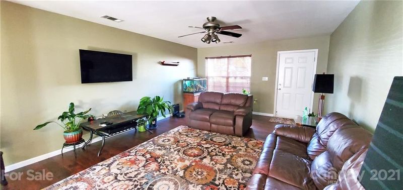 716 Overlook Rd, Lowell, NC 28098