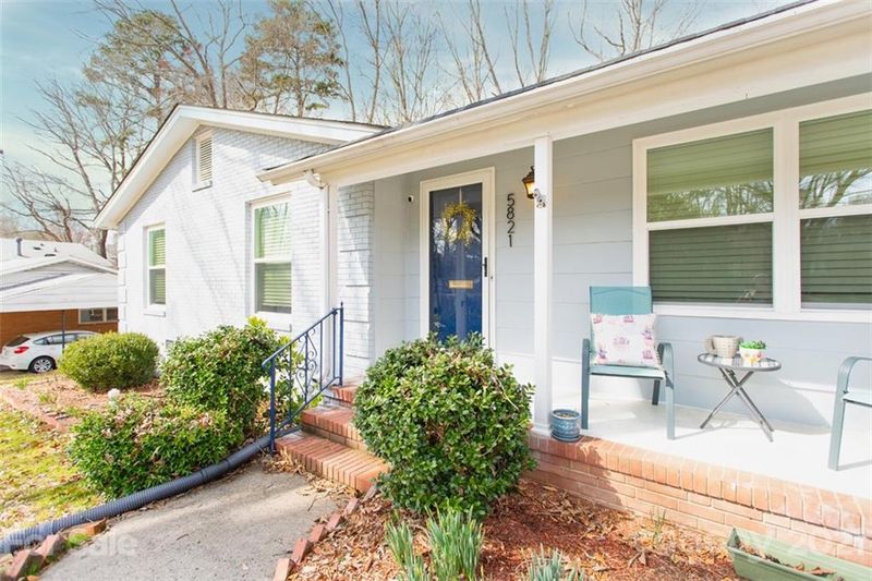5821 Charing Pl, Charlotte, NC 28211