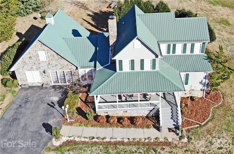 2370 Ralph L Rd, Hickory, NC 28602