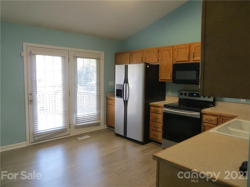 744 Washington Ln, Kannapolis, NC 28083