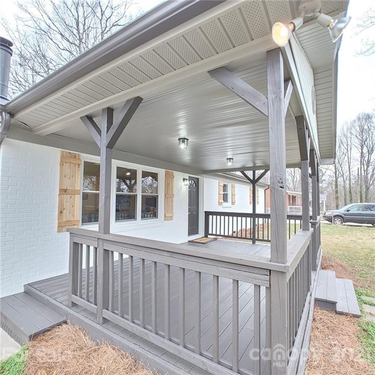 2459 Lyon St, Gastonia, NC 28052
