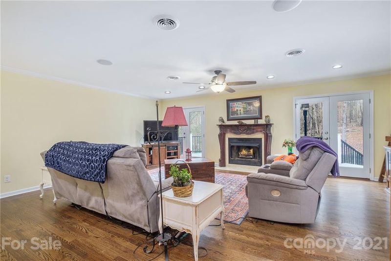 1905 Tara Trl, Lancaster, SC 29720