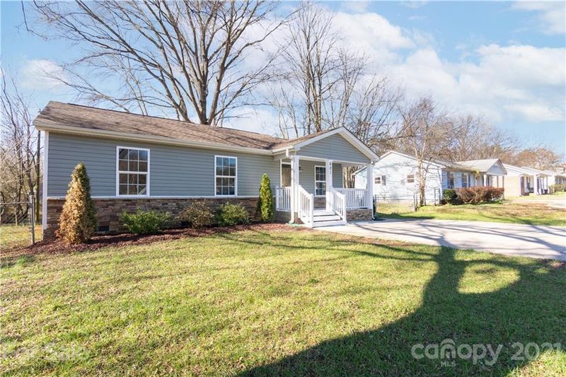 601 Arrowood Rd, Charlotte, NC 28217