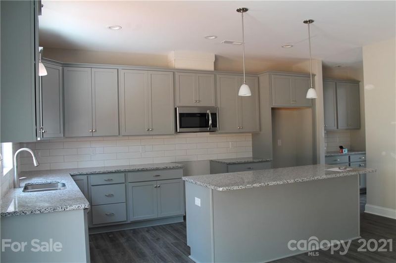 9123 Providence Rd S, Waxhaw, NC 28173