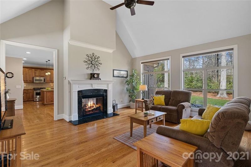 216 Limerick Dr, Matthews, NC 28104