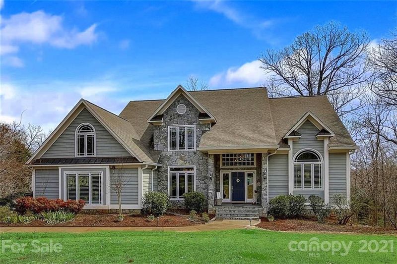 112 Boyter Ct, Cramerton, NC 28032