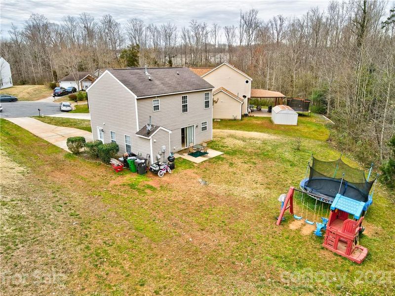 9203 Tiger Lily Ln, Charlotte, NC 28215