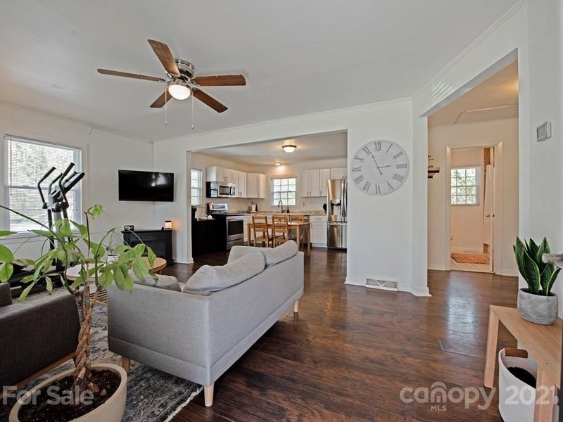 310 N Little Texas Rd, Kannapolis, NC 28083