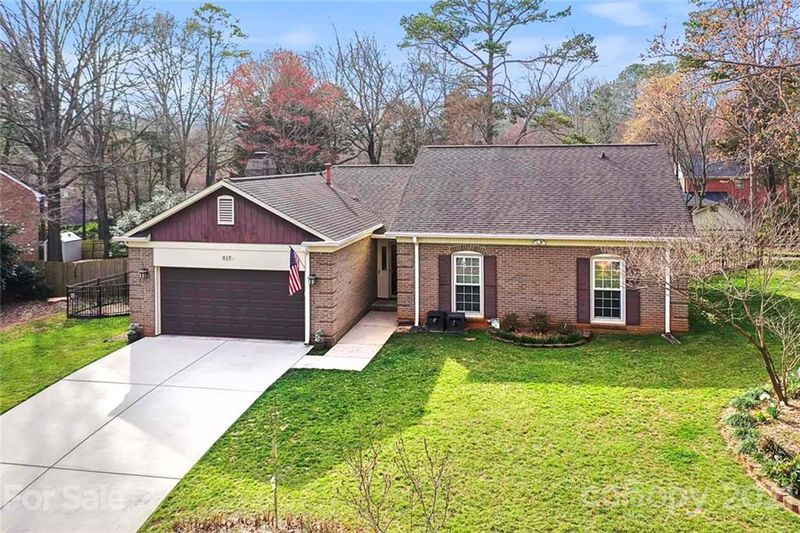 819 Black Oak Dr, Matthews, NC 28105
