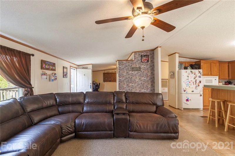 4267 Old Catawba Rd, Claremont, NC 28610