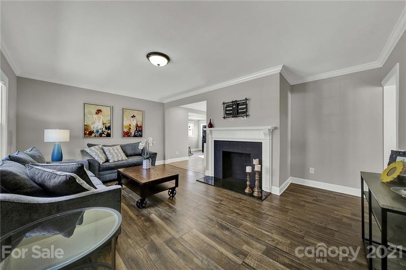 1109 Skyview Rd, Charlotte, NC 28208