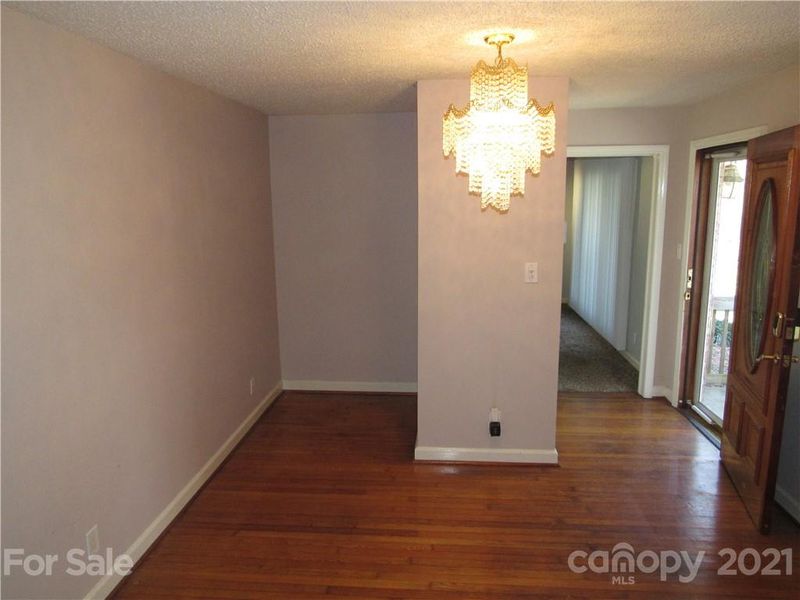 2301 Azalea Dr, Gastonia, NC 28054
