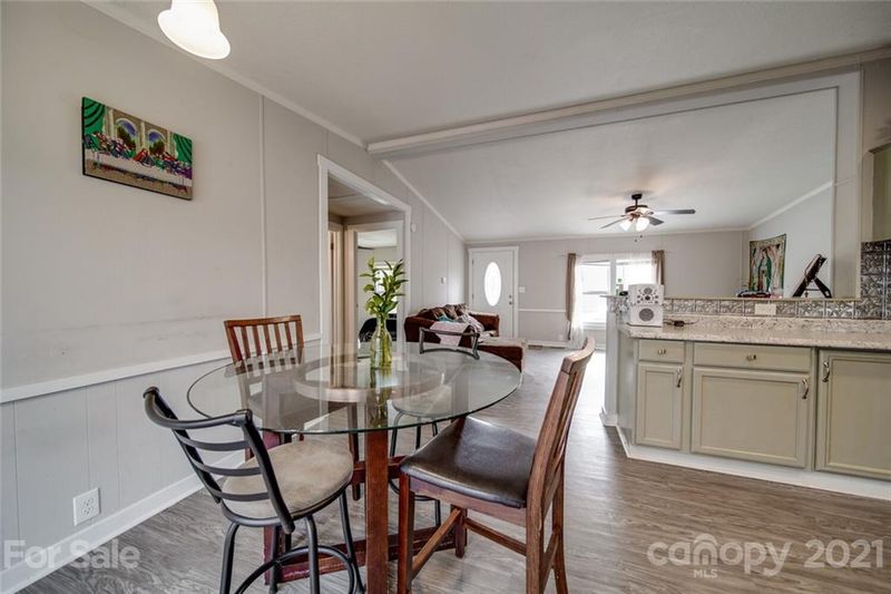 150 Fox Trail Dr, Mount Holly, NC 28120