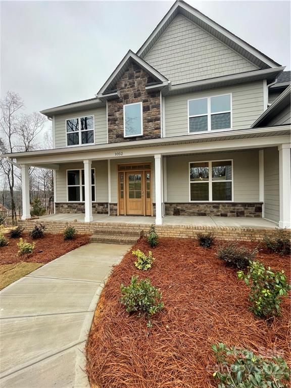 1052 Lakefront Dr #14, Belmont, NC 28012