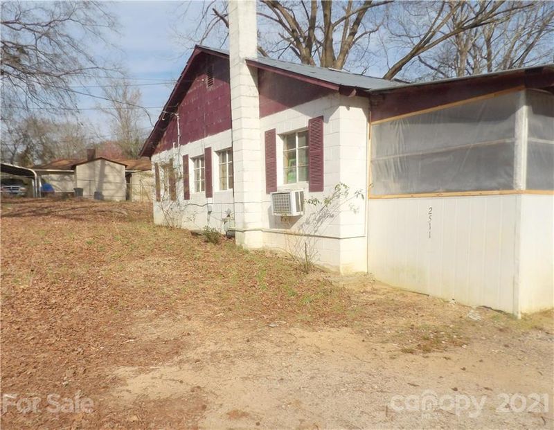 2511 Louise Dr, Great Falls, SC 29055