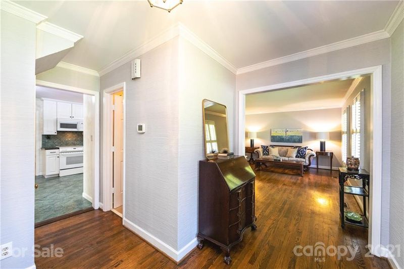 5600 Wintercrest Ln, Charlotte, NC 28209