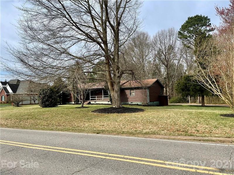 204 Hicks Creek Rd, Troutman, NC 28166