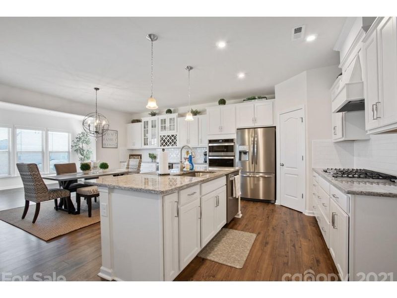 15124 Luna Dr, Charlotte, NC 28278