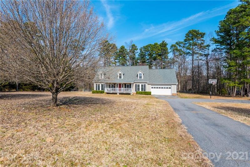 4020 Herman Sipe Rd, Conover, NC 28613