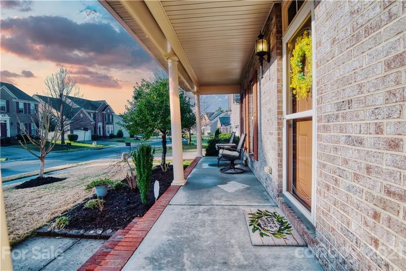11231 Winget Pond Rd, Charlotte, NC 28278