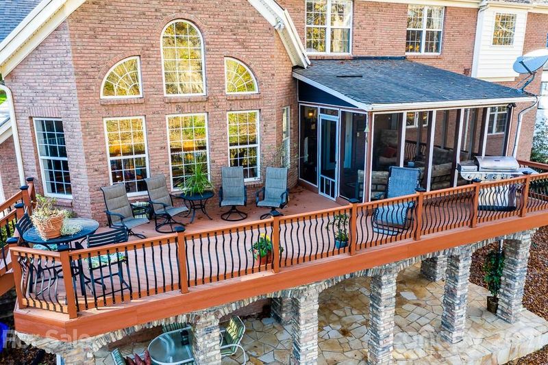 4540 Island Waters Dr, Denver, NC 28037