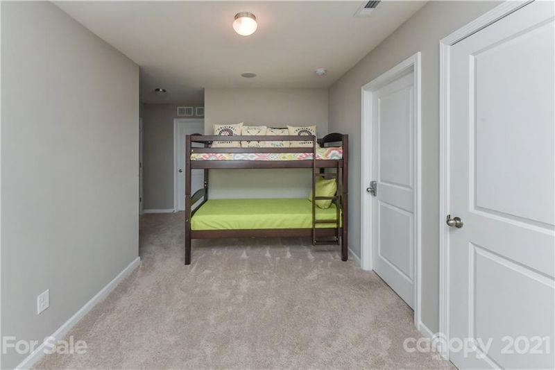 3044 Apple Orchard Pl, Dallas, NC 28034