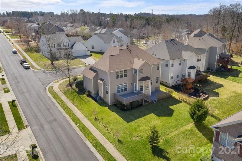 9806 Edinburgh Ln, Charlotte, NC 28269