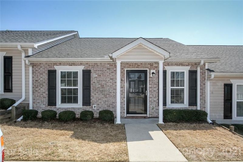 422 Hertling Dr, Concord, NC 28027