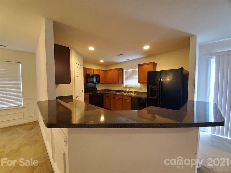 817 Old Forester Ln, Charlotte, NC 28214