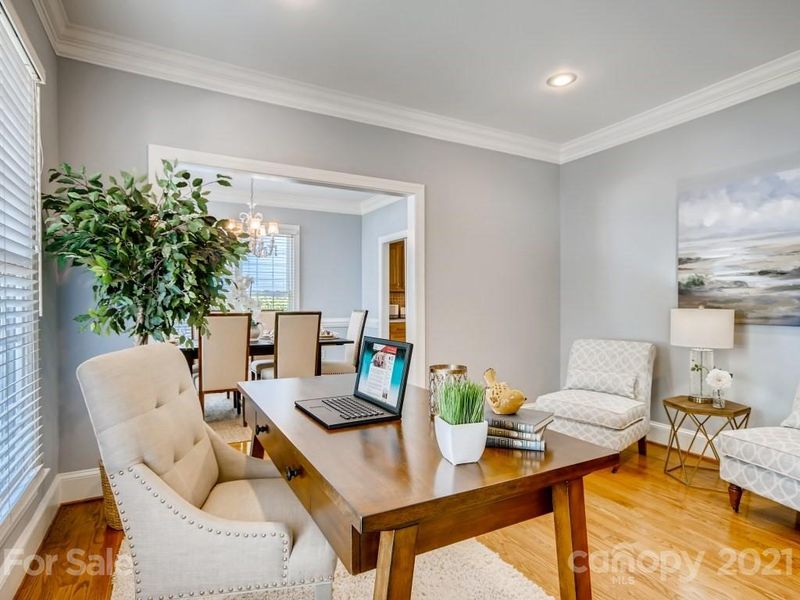 3217 Moores Glen Dr, Charlotte, NC 28209